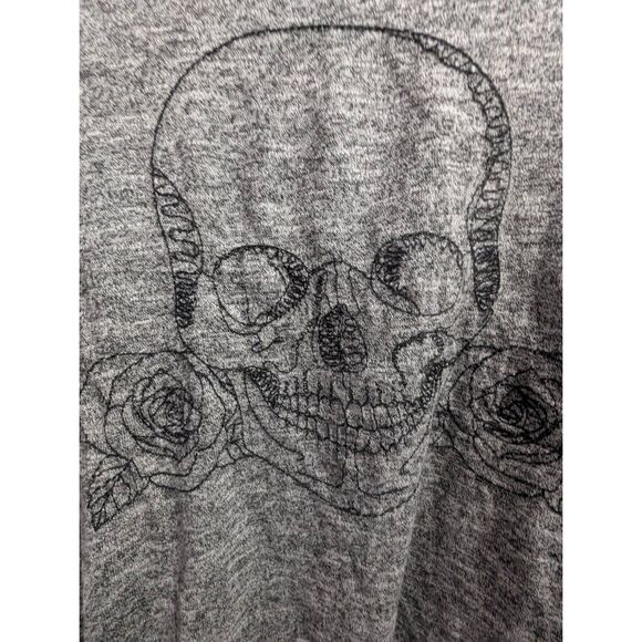 🌈5/25 Sz 2 Torrid Skull Tee - Picture 2 of 6
